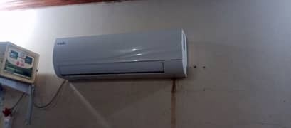 ENVIRO 1.5 TON AIR CONDITIONER 10/10 IN WHITE COLOUR (03018673660)