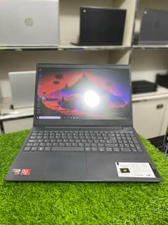 Lenovo V155 Ryzen 5 Pro 3500U 16GB Ram & 256GB SSD! 2GB dedicated card