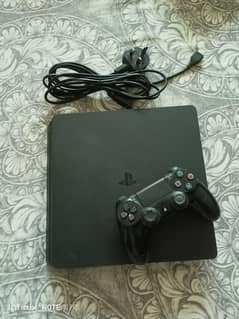 PS4