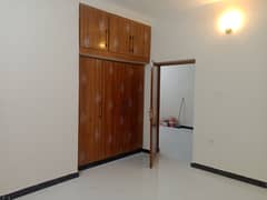 G11,1 House for rent 30,60 Ground portion