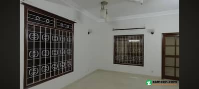 240 SQUARE YARD ONE UNIT HOUSE FOR SALE IN GULSHAN-E-IQBAL BLOCK 1