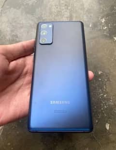SUMSUNG S20FE NON PTA exchange possible iphone 11 or phone   6 128 gb