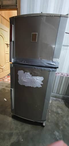 Dawlance Refrigerator Medium