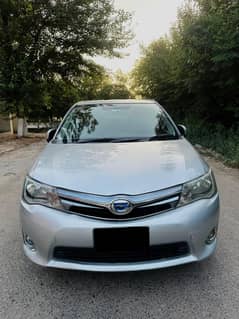 Toyota Axio Hybrid 2013