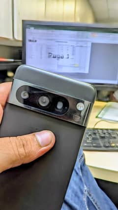 Google Pixel 8 Pro