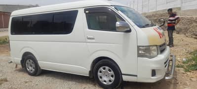 Toyota Hiace 2010