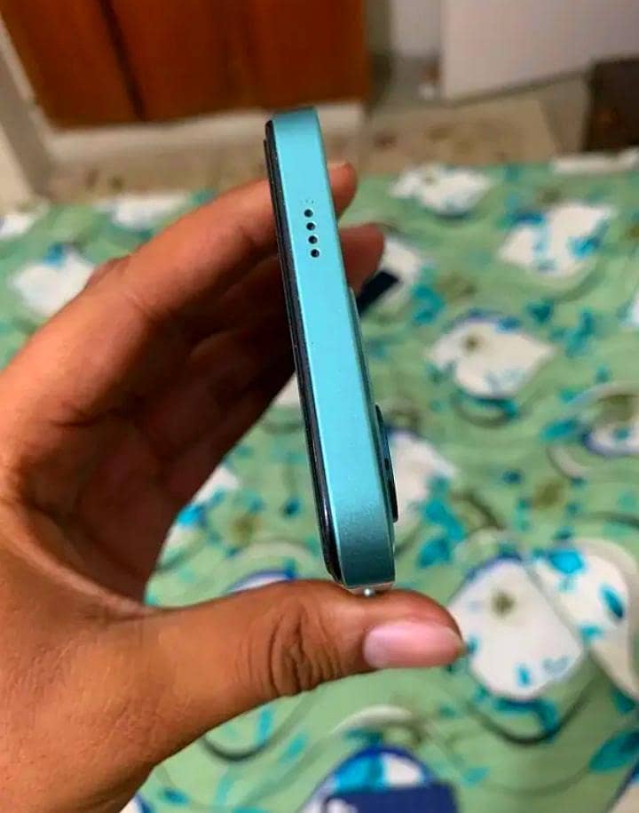 Tecno Spark Go 1.  Complete Box 3