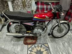 Honda CG 125 2012 model 0,3, 2, 0, 7, 3, 5, 9, 8, 7, 6
