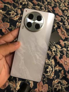 Tecno Camon 30