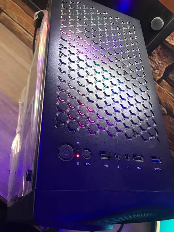 gaming and rendering machine 12