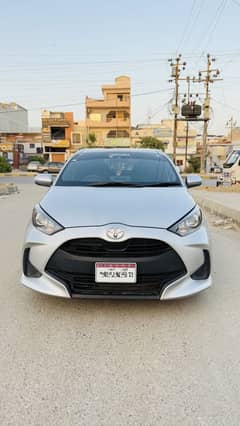 Yaris hatchback 2021/2024 4 grade just like new