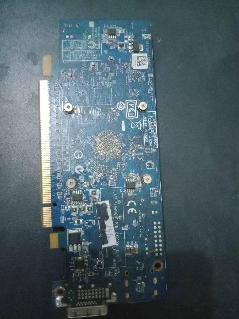 AMD Redeon 7500 series Gamming Graphics card Ddr5 1gb 10 by 10 1