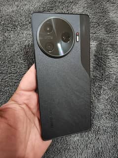 tecno camon 30pro Mobile phone 03270942868