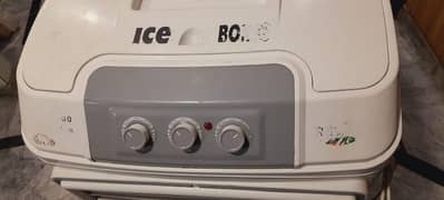 Air Cooler – 7.5/10 Condition with Ice Box – Plastic Body
