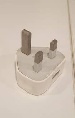Apple original 5W charger 3 pin