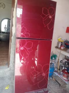 red color refrigerator 10 bjy 10 condition