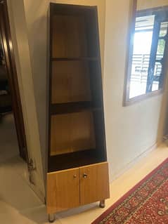 Standing cupboard