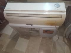 Gree  ek ton non inverter ac