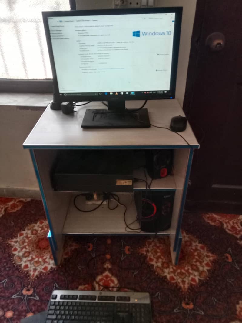 used computer with wooferr set 8
