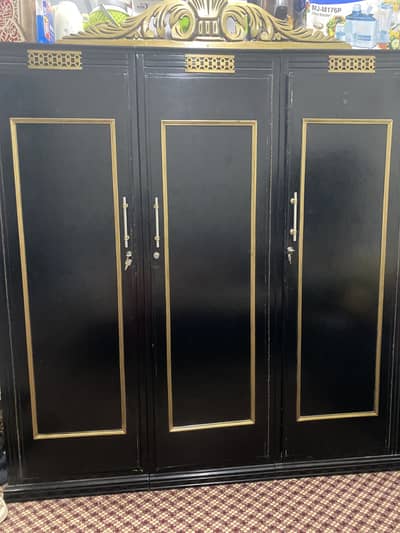 3 door wardrobe