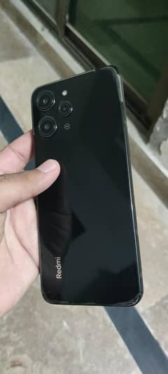 8/128 GB with Good Condition