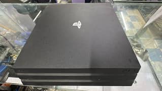 Selling PS4 Pro with gold controller without box with offline games