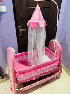 Baby cot for sale used once