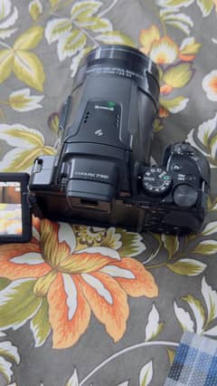 Nikon P900
