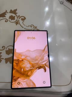 Selling Tab S8 ultra with box without cable and  charger
