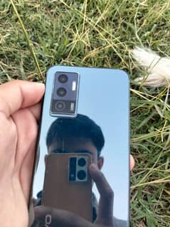 vivo v23e 8/128 with box and original charger for sale