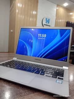 SAMSUNG 900X3L