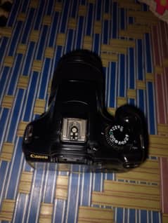 DSLR 1100D