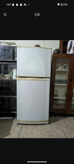 Dawlance Fridge is in good condition 7.5/10