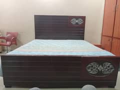 Double Bed Without Mattress