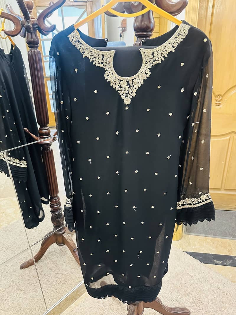 Formals for Sale (Size standard small) 5