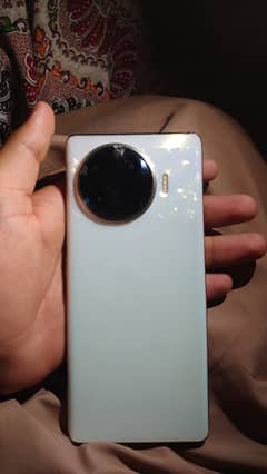 Techno spark 20 pro Plus back camera crack punch mobile