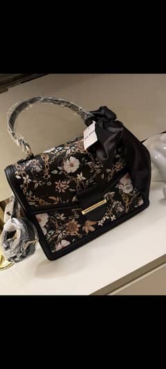 hand bag