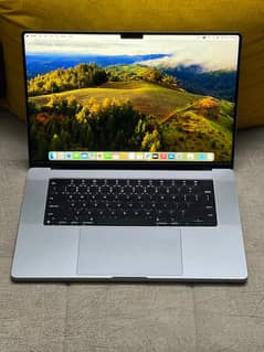 Macbook Pro MKGP3