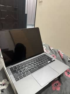 MacBook Air M1 (2020)