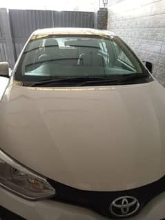 Toyota Yaris GLI /CVT