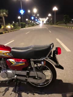 Honda 125  2025 just brand new. . . . .