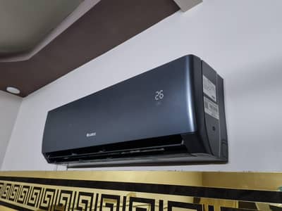 GREE 1.5 TON PULER SERIES INVERTER MINT CONDITION