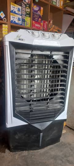220 volte Air  cooler 2 din use howa ha 1 saal ki moter varanty ha