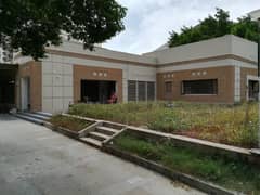 1000 Yards Bungalow Is Available For Sale Near Shahrah-E-Faisal For Commercial Use.