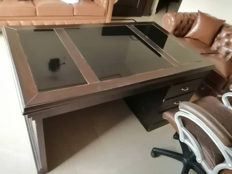 Slightly Used Modern Executive Office Table with Side Computer table 4