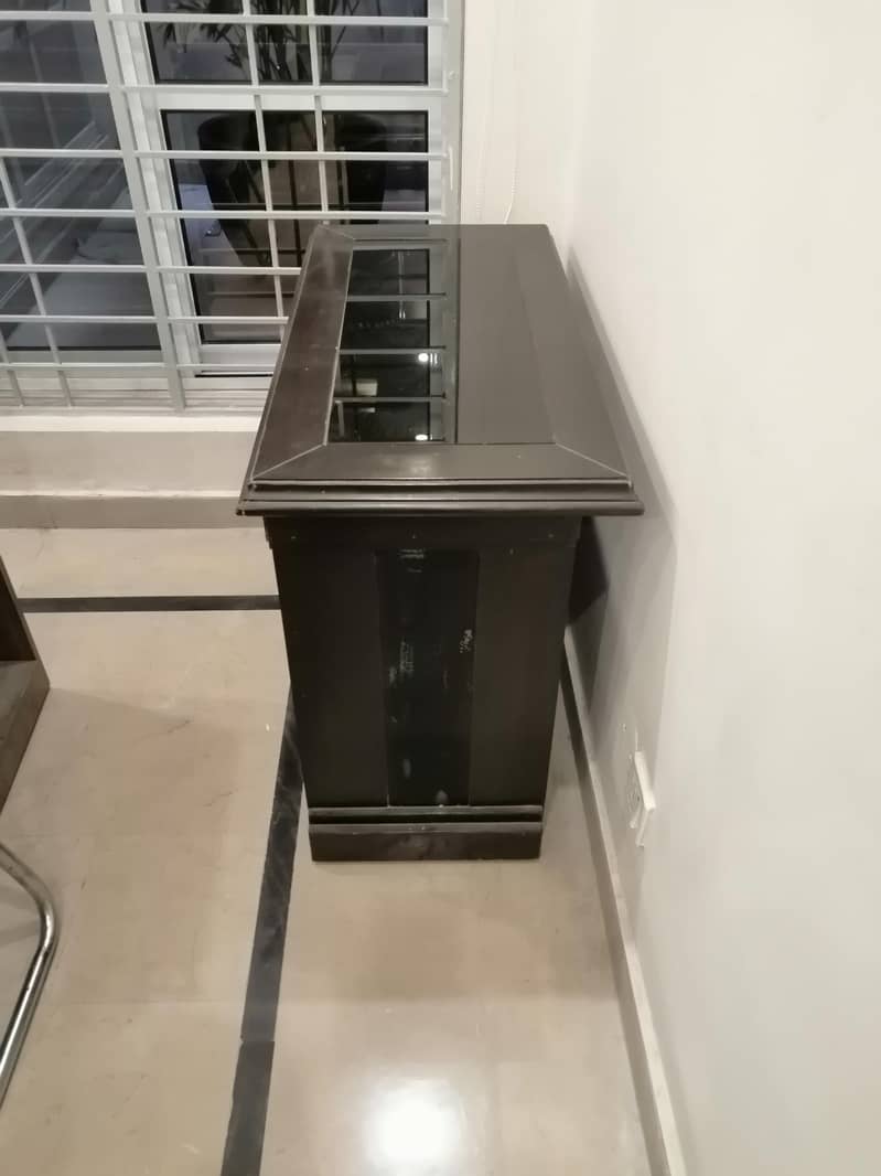 Slightly Used Modern Executive Office Table with Side Computer table 6