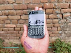 BLACKBERRY BOLD 4 9900
