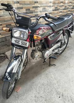 Honda 70 22/23 model for sale 03220840723