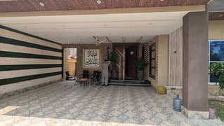 2500 Square Feet Floor Available For Rent Neat Clean Option Wooden Work Lift Solar Generator Available