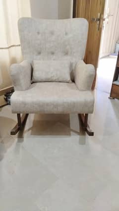 Rolling chair